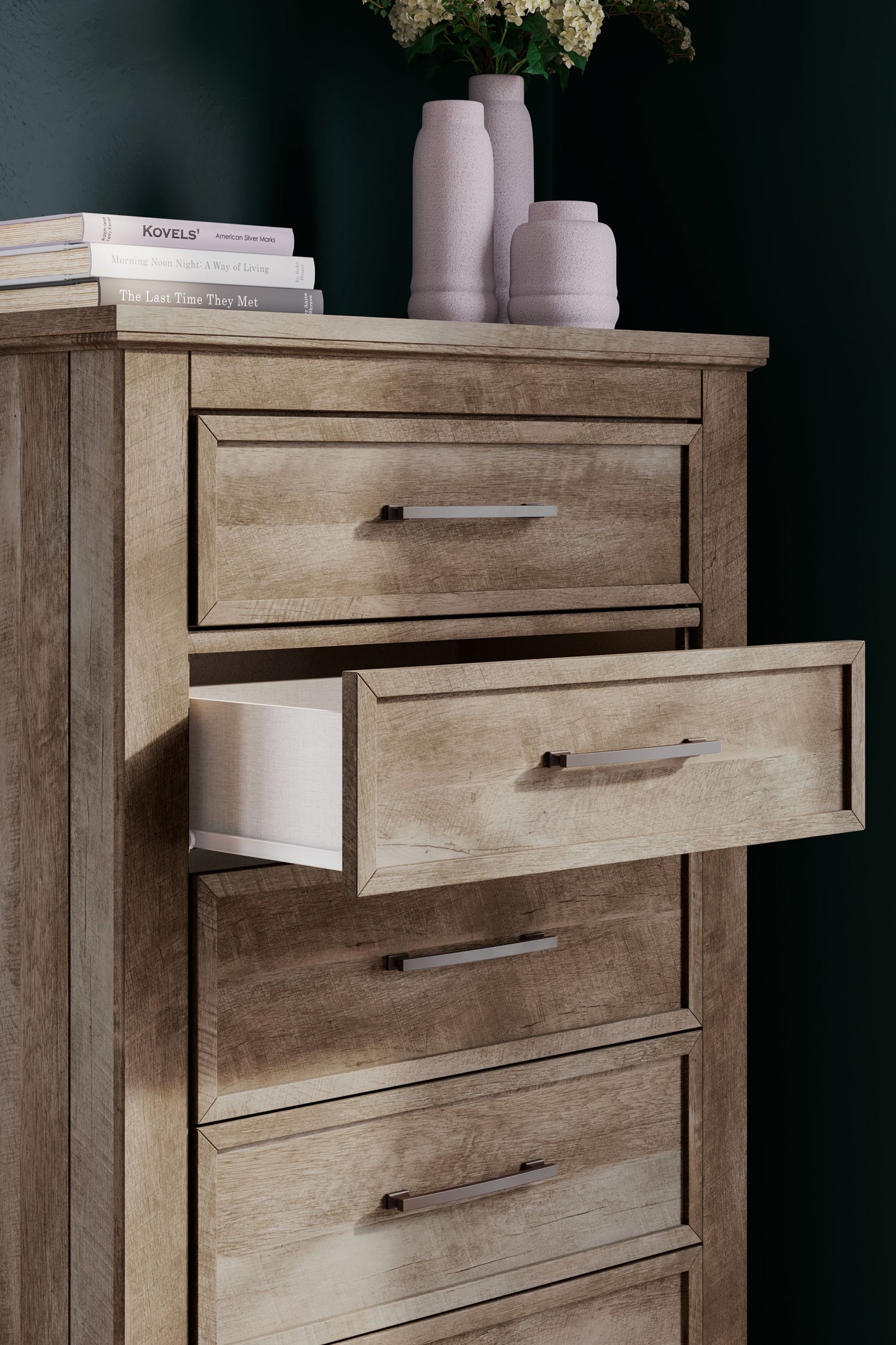 Yarbeck - Sand - Five Drawer Chest