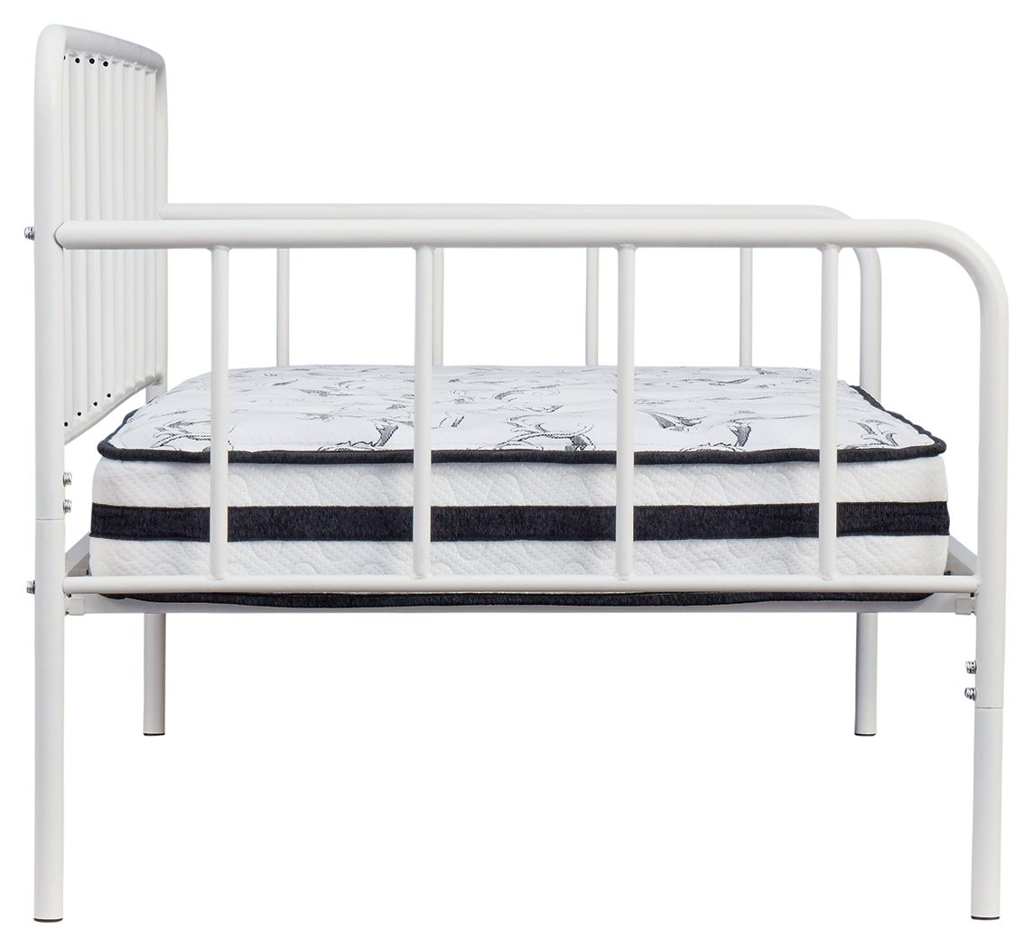 Trentlore - Day Bed
