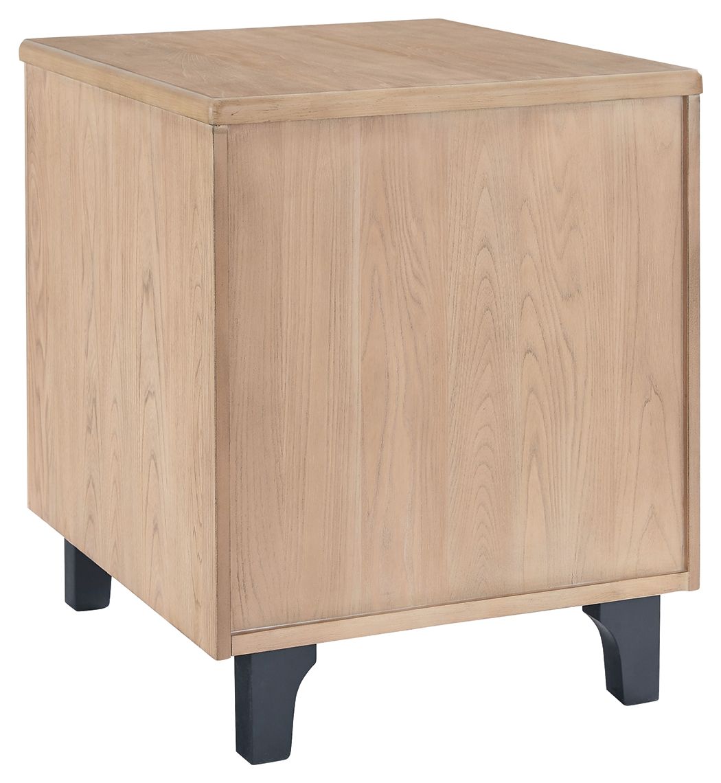 Freslowe - Light Brown / Black - Rectangular End Table