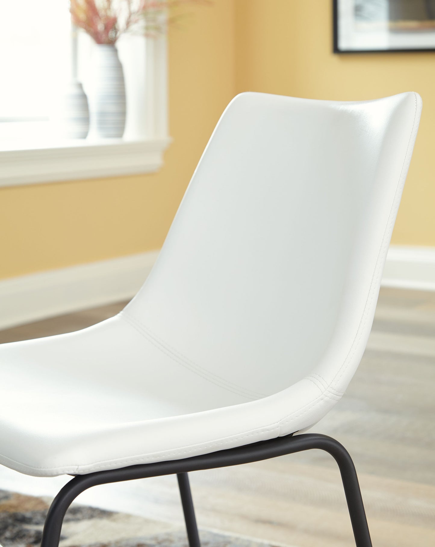 Centiar - Upholstered Side Chair