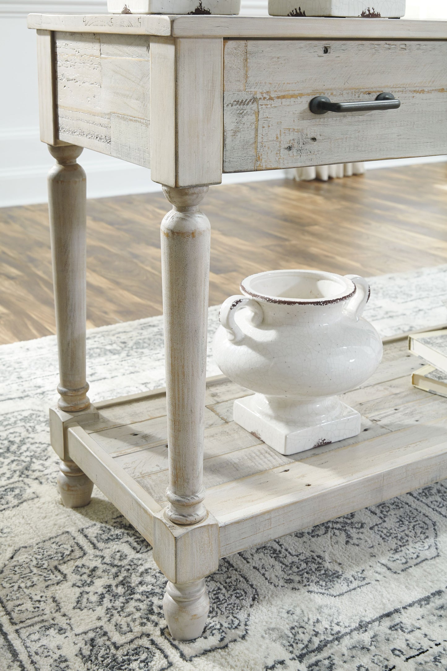 Shawnalore - Whitewash - Sofa Table