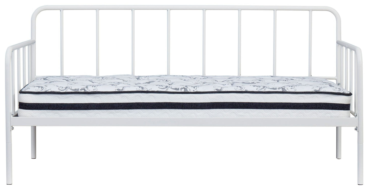 Trentlore - Day Bed