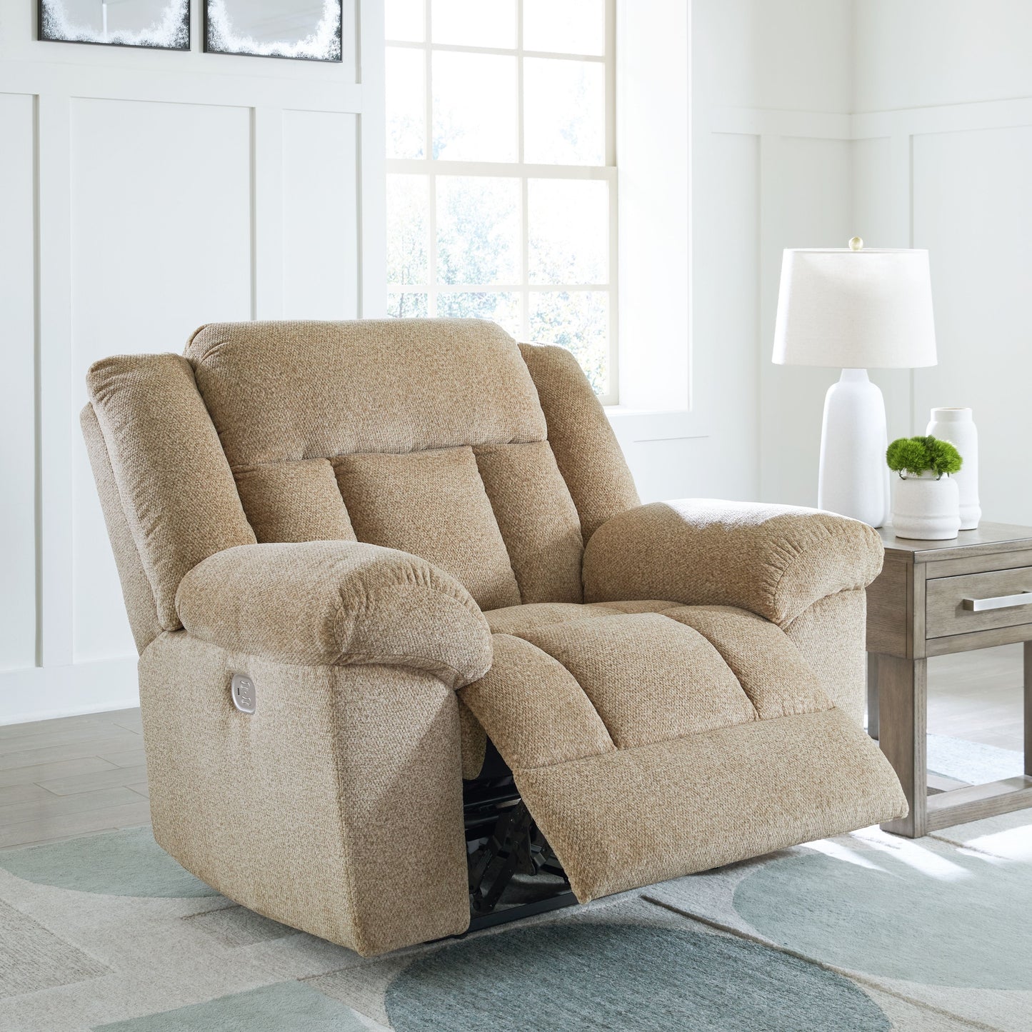 Tip-off - Power Recliner With Adj Headrest