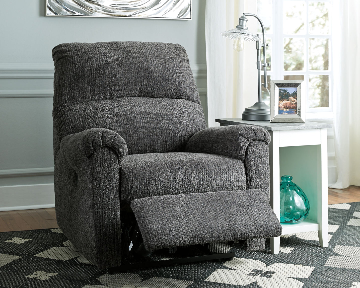 McTeer - Power Recliner